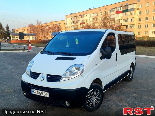 Белый Рено Трафик, объемом двигателя 2 л и пробегом 350 тыс. км за 7800 $, фото 2 на Automoto.ua