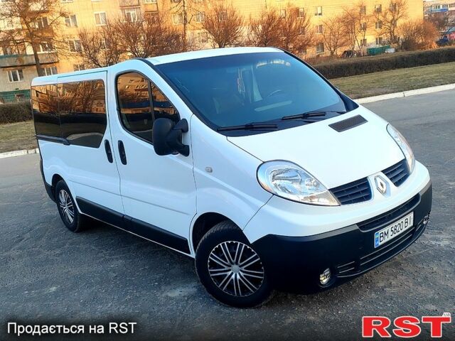 Белый Рено Трафик, объемом двигателя 2 л и пробегом 350 тыс. км за 7800 $, фото 3 на Automoto.ua