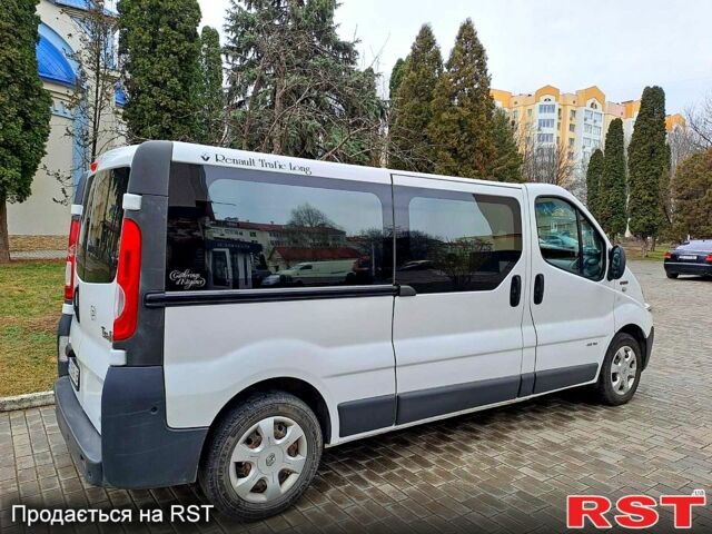 Белый Рено Трафик, объемом двигателя 20 л и пробегом 170 тыс. км за 12600 $, фото 5 на Automoto.ua