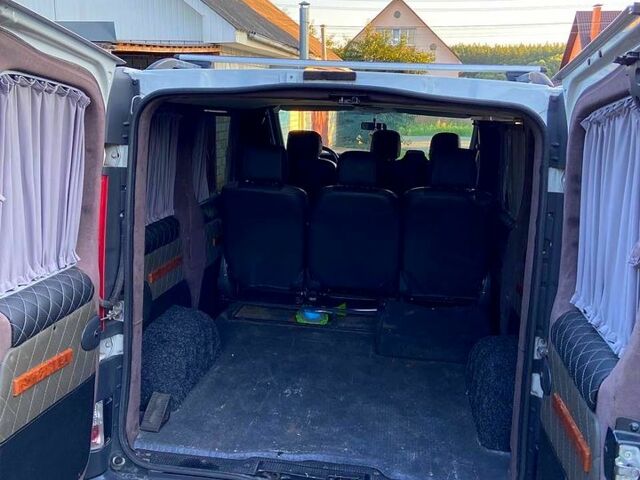 Белый Рено Трафик, объемом двигателя 2 л и пробегом 330 тыс. км за 8700 $, фото 5 на Automoto.ua