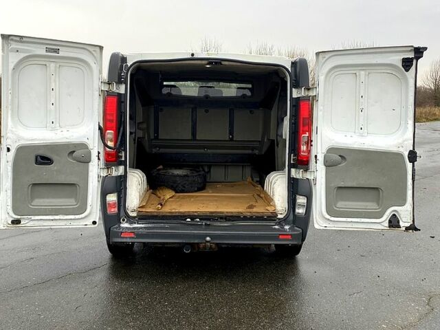 Білий Рено Трафік, об'ємом двигуна 2 л та пробігом 405 тис. км за 7250 $, фото 7 на Automoto.ua