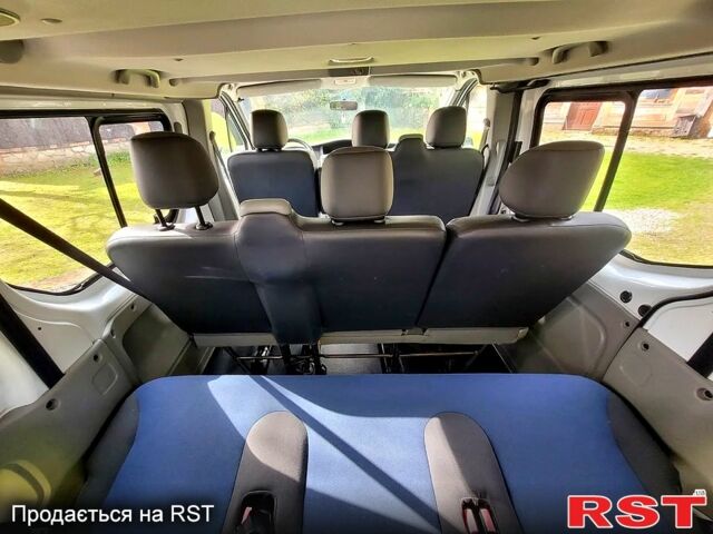 Білий Рено Трафік, об'ємом двигуна 2 л та пробігом 230 тис. км за 5700 $, фото 9 на Automoto.ua