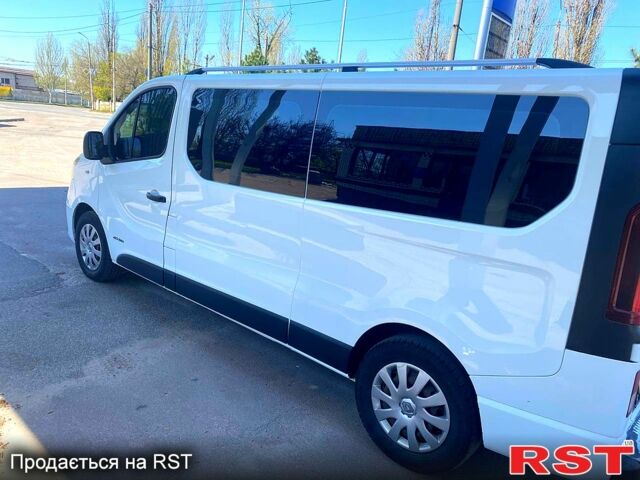 Белый Рено Трафик, объемом двигателя 1.6 л и пробегом 307 тыс. км за 14300 $, фото 1 на Automoto.ua