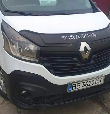 Белый Рено Трафик, объемом двигателя 1.6 л и пробегом 278 тыс. км за 15900 $, фото 1 на Automoto.ua