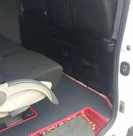 Белый Рено Трафик, объемом двигателя 1.6 л и пробегом 278 тыс. км за 15900 $, фото 6 на Automoto.ua