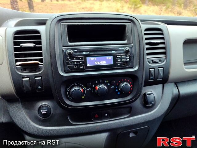 Белый Рено Трафик, объемом двигателя 1.6 л и пробегом 252 тыс. км за 1720 $, фото 7 на Automoto.ua