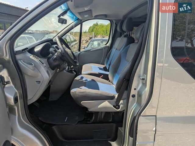 Бежевый Рено Трафик, объемом двигателя 2 л и пробегом 261 тыс. км за 13750 $, фото 23 на Automoto.ua
