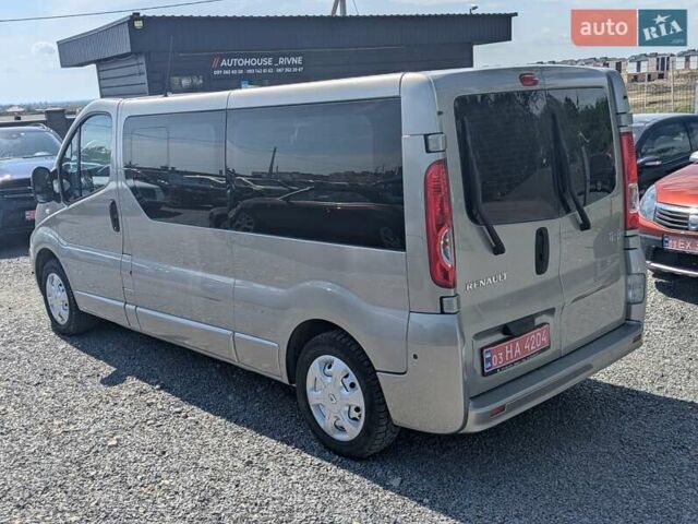 Бежевый Рено Трафик, объемом двигателя 2 л и пробегом 261 тыс. км за 13750 $, фото 17 на Automoto.ua