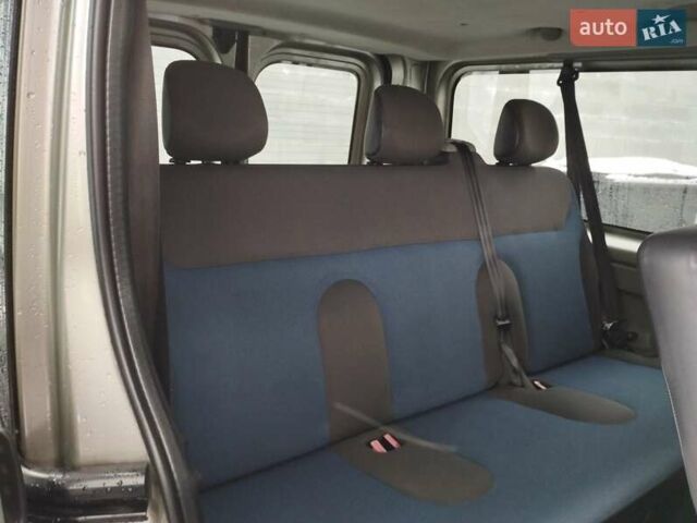 Бежевый Рено Трафик, объемом двигателя 2 л и пробегом 257 тыс. км за 13800 $, фото 9 на Automoto.ua