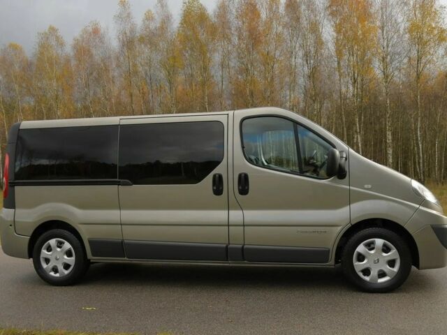 Бежевый Рено Трафик, объемом двигателя 2 л и пробегом 214 тыс. км за 8800 $, фото 10 на Automoto.ua
