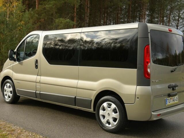 Бежевый Рено Трафик, объемом двигателя 2 л и пробегом 214 тыс. км за 8800 $, фото 6 на Automoto.ua