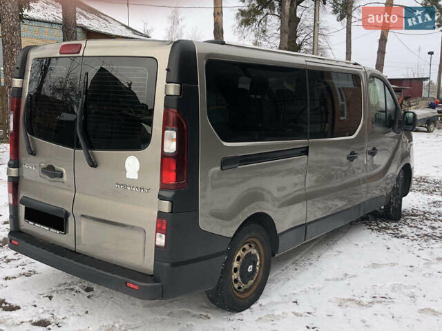 Бежевый Рено Трафик, объемом двигателя 1.6 л и пробегом 389 тыс. км за 13999 $, фото 3 на Automoto.ua
