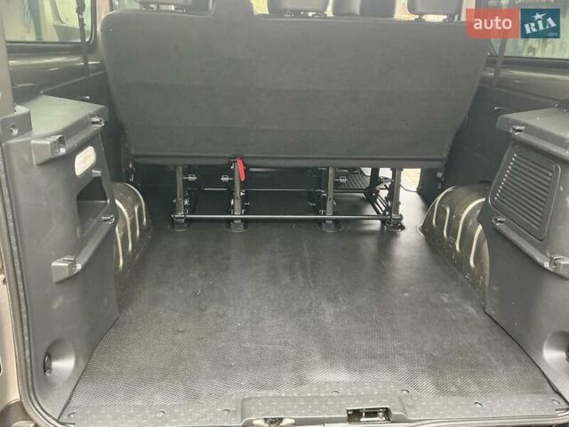 Бежевый Рено Трафик, объемом двигателя 1.6 л и пробегом 172 тыс. км за 16700 $, фото 23 на Automoto.ua