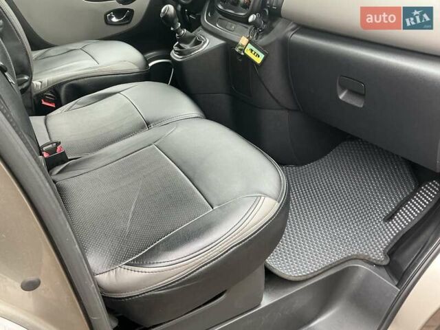 Бежевый Рено Трафик, объемом двигателя 1.6 л и пробегом 172 тыс. км за 16700 $, фото 15 на Automoto.ua