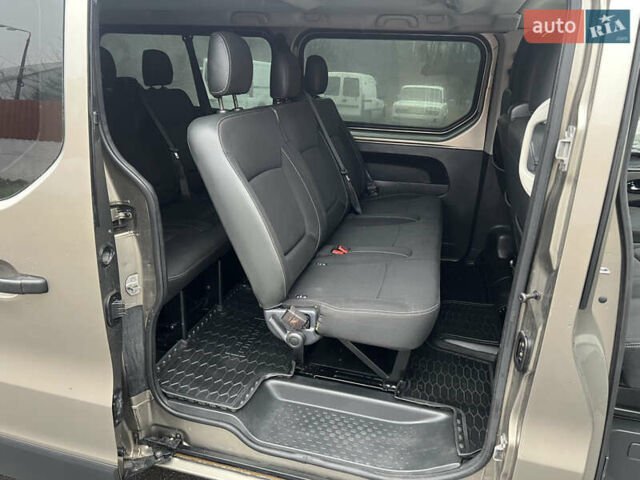 Бежевый Рено Трафик, объемом двигателя 1.6 л и пробегом 303 тыс. км за 15777 $, фото 20 на Automoto.ua