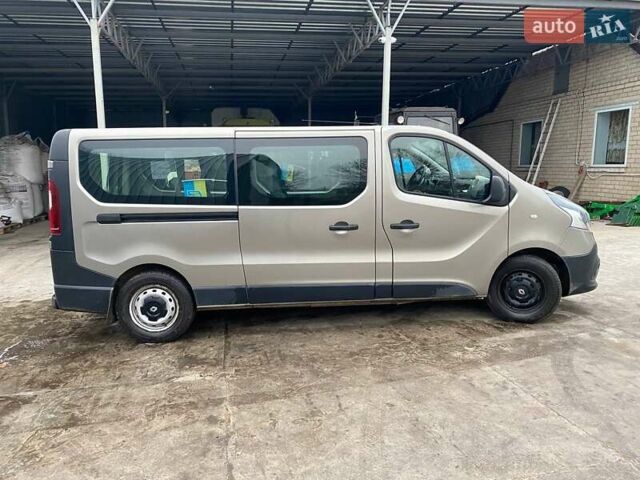 Бежевый Рено Трафик, объемом двигателя 1.6 л и пробегом 159 тыс. км за 16100 $, фото 2 на Automoto.ua