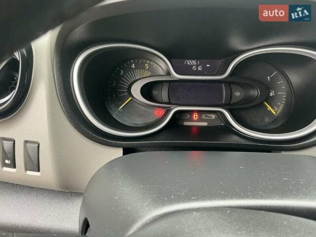 Бежевый Рено Трафик, объемом двигателя 1.6 л и пробегом 172 тыс. км за 16700 $, фото 28 на Automoto.ua