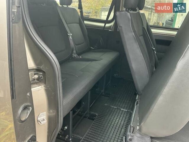 Бежевый Рено Трафик, объемом двигателя 1.6 л и пробегом 172 тыс. км за 16700 $, фото 21 на Automoto.ua