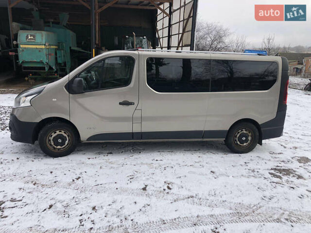Бежевый Рено Трафик, объемом двигателя 1.6 л и пробегом 389 тыс. км за 13999 $, фото 4 на Automoto.ua