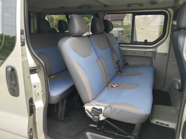 Бежевый Рено Трафик, объемом двигателя 2 л и пробегом 257 тыс. км за 13800 $, фото 11 на Automoto.ua