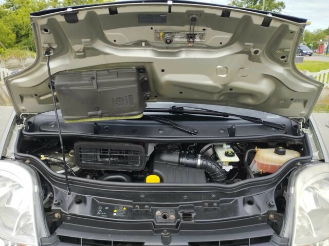 Бежевый Рено Трафик, объемом двигателя 2 л и пробегом 257 тыс. км за 13800 $, фото 23 на Automoto.ua