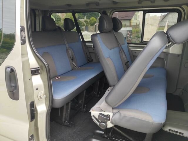 Бежевый Рено Трафик, объемом двигателя 2 л и пробегом 257 тыс. км за 13800 $, фото 12 на Automoto.ua