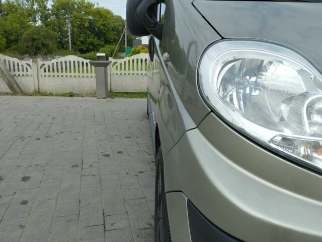 Бежевый Рено Трафик, объемом двигателя 2 л и пробегом 257 тыс. км за 13800 $, фото 19 на Automoto.ua