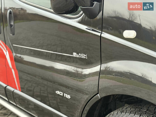 Чорний Рено Трафік, об'ємом двигуна 2 л та пробігом 301 тис. км за 12700 $, фото 5 на Automoto.ua