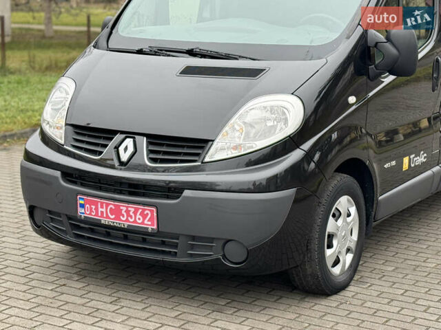 Чорний Рено Трафік, об'ємом двигуна 2 л та пробігом 255 тис. км за 13499 $, фото 5 на Automoto.ua