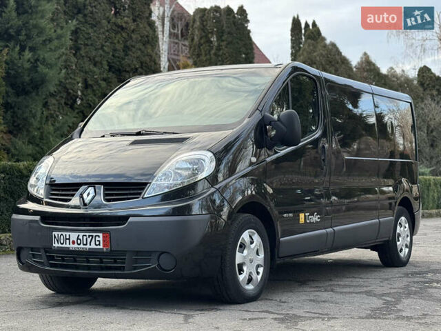 Чорний Рено Трафік, об'ємом двигуна 2 л та пробігом 255 тис. км за 13499 $, фото 1 на Automoto.ua