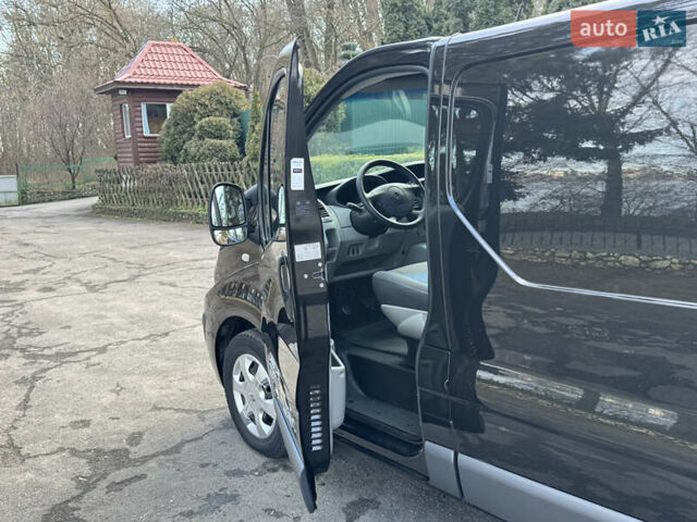 Чорний Рено Трафік, об'ємом двигуна 2 л та пробігом 255 тис. км за 13499 $, фото 40 на Automoto.ua