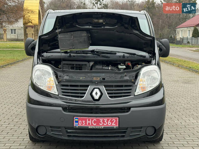 Чорний Рено Трафік, об'ємом двигуна 2 л та пробігом 255 тис. км за 13499 $, фото 38 на Automoto.ua