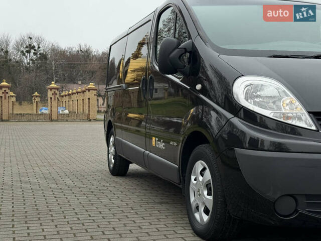 Чорний Рено Трафік, об'ємом двигуна 2 л та пробігом 255 тис. км за 13499 $, фото 37 на Automoto.ua