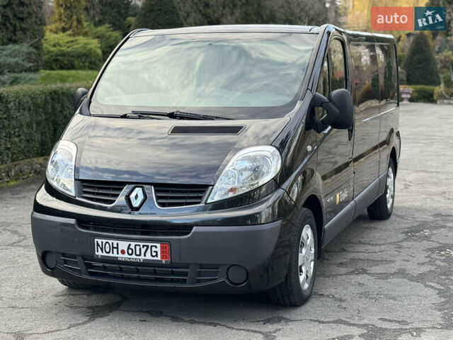 Чорний Рено Трафік, об'ємом двигуна 2 л та пробігом 255 тис. км за 13499 $, фото 4 на Automoto.ua