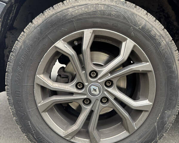 Черный Рено Трафик, объемом двигателя 1.6 л и пробегом 380 тыс. км за 17999 $, фото 6 на Automoto.ua