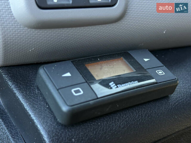 Черный Рено Трафик, объемом двигателя 1.6 л и пробегом 197 тыс. км за 13490 $, фото 16 на Automoto.ua