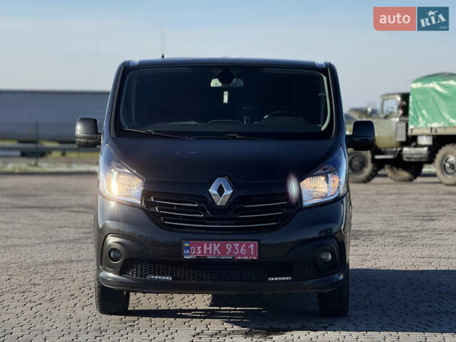 Черный Рено Трафик, объемом двигателя 1.6 л и пробегом 197 тыс. км за 13490 $, фото 1 на Automoto.ua
