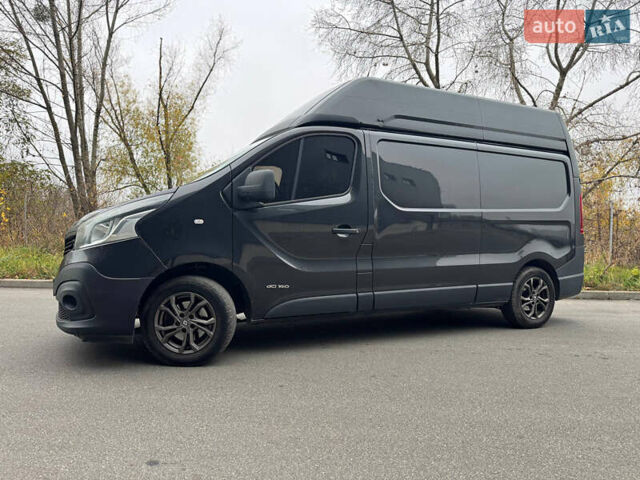 Черный Рено Трафик, объемом двигателя 1.6 л и пробегом 380 тыс. км за 17999 $, фото 3 на Automoto.ua