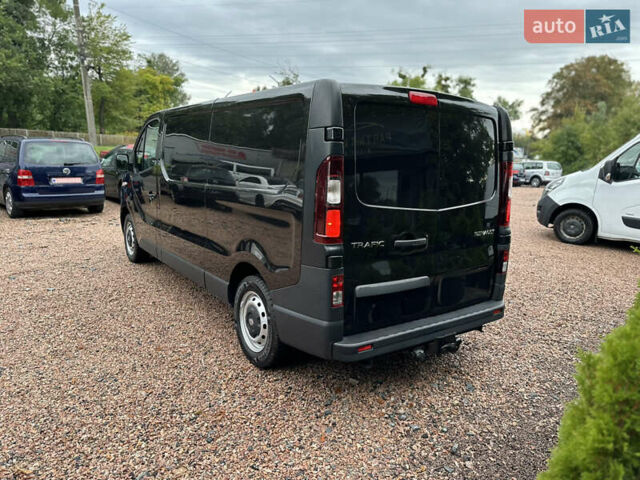 Черный Рено Трафик, объемом двигателя 1.6 л и пробегом 195 тыс. км за 14200 $, фото 5 на Automoto.ua