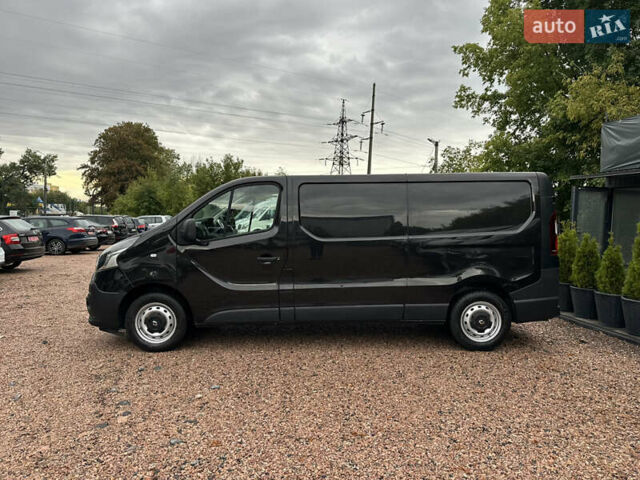 Черный Рено Трафик, объемом двигателя 1.6 л и пробегом 195 тыс. км за 14200 $, фото 4 на Automoto.ua