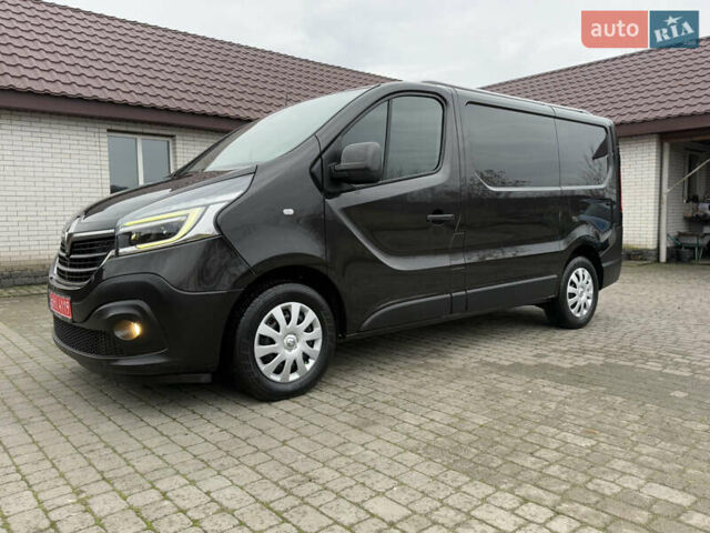 Черный Рено Трафик, объемом двигателя 2 л и пробегом 198 тыс. км за 21850 $, фото 15 на Automoto.ua