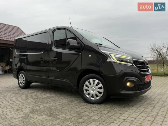 Черный Рено Трафик, объемом двигателя 2 л и пробегом 198 тыс. км за 21850 $, фото 12 на Automoto.ua
