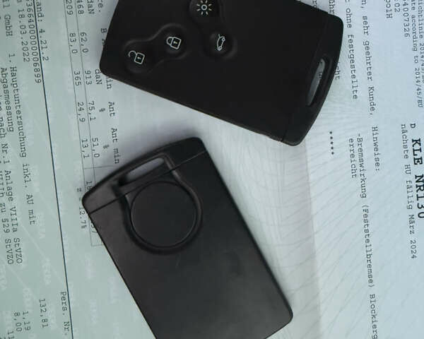 Черный Рено Трафик, объемом двигателя 2 л и пробегом 198 тыс. км за 21850 $, фото 89 на Automoto.ua