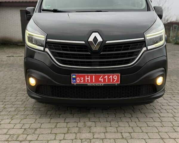 Черный Рено Трафик, объемом двигателя 2 л и пробегом 198 тыс. км за 21850 $, фото 6 на Automoto.ua