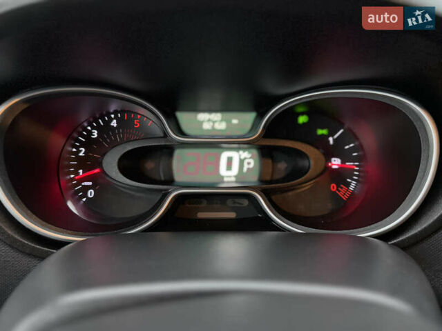 Черный Рено Трафик, объемом двигателя 2 л и пробегом 198 тыс. км за 21850 $, фото 68 на Automoto.ua