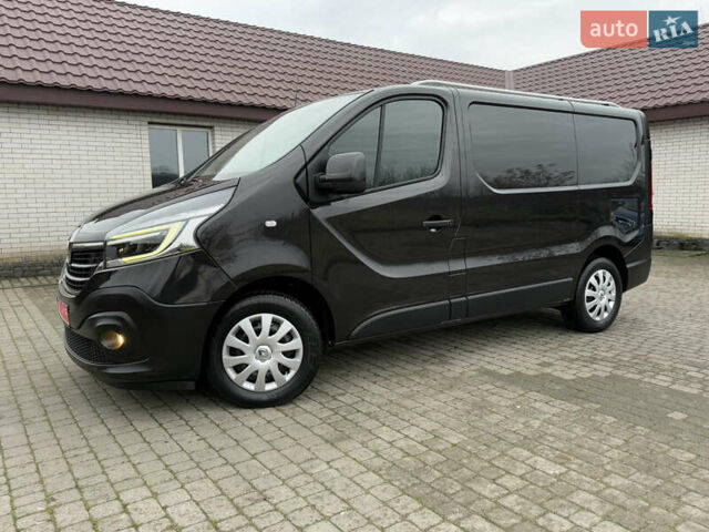 Черный Рено Трафик, объемом двигателя 2 л и пробегом 198 тыс. км за 21850 $, фото 4 на Automoto.ua