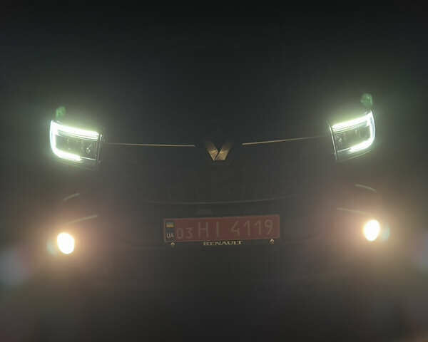 Черный Рено Трафик, объемом двигателя 2 л и пробегом 198 тыс. км за 21850 $, фото 124 на Automoto.ua