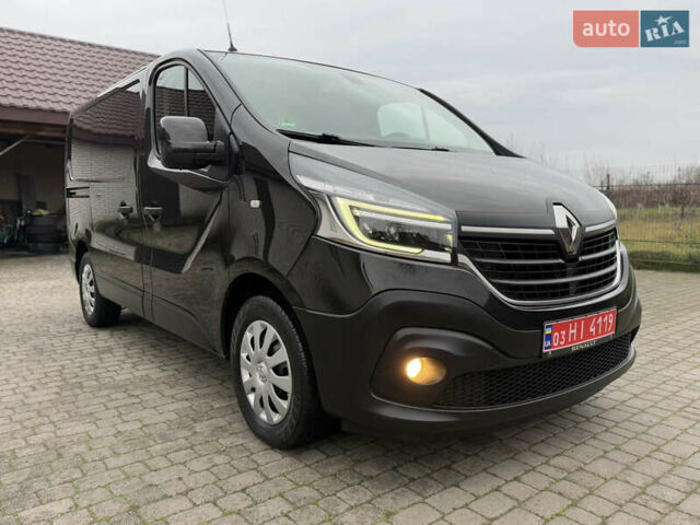 Черный Рено Трафик, объемом двигателя 2 л и пробегом 198 тыс. км за 21850 $, фото 43 на Automoto.ua