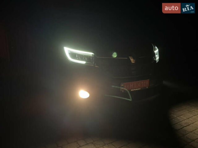 Черный Рено Трафик, объемом двигателя 2 л и пробегом 198 тыс. км за 21850 $, фото 125 на Automoto.ua