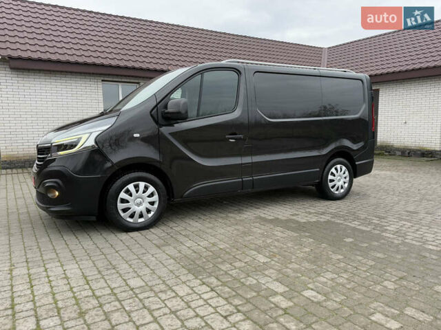 Черный Рено Трафик, объемом двигателя 2 л и пробегом 198 тыс. км за 21850 $, фото 16 на Automoto.ua